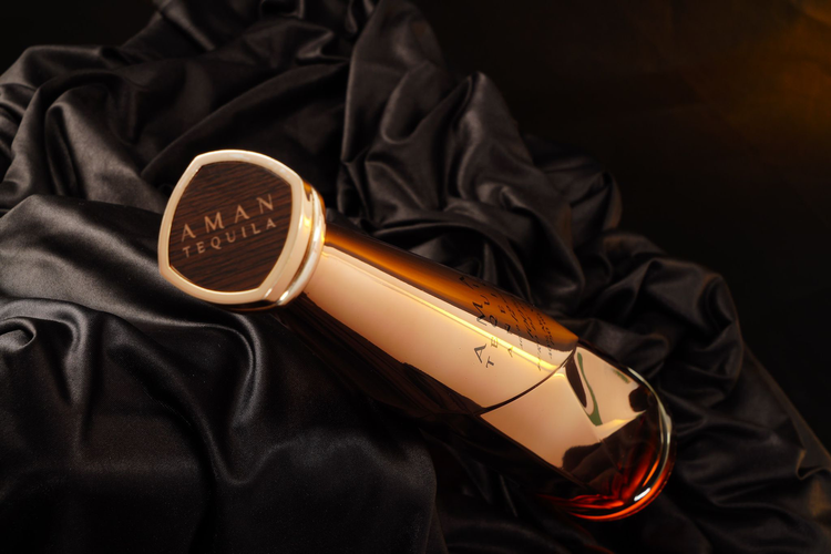 AMAN Tequila Añejo 750 ml