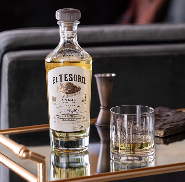 EL TESORO™ AÑEJO TEQUILA 750 ML